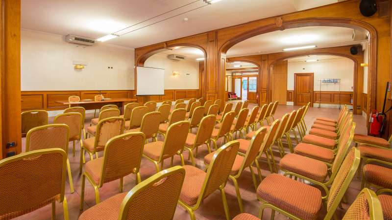 Hotel-Arco-Di-Travertino-sala-meeting-8